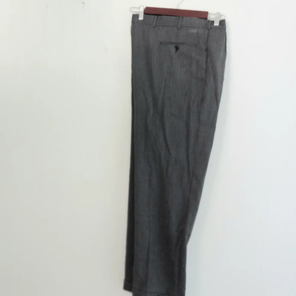 Jos. A Bank Men's Gray Fine Herringbone Subtle Stripes Pattern Suit
